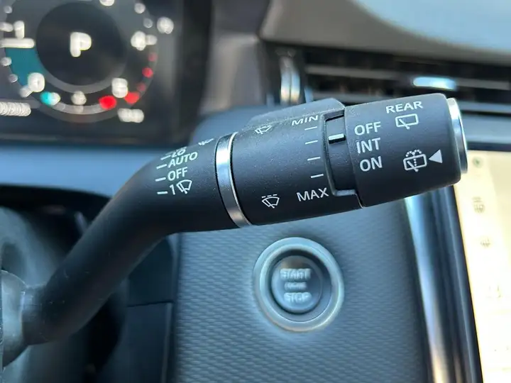 Land Rover Discovery Sport 2025, foto 22