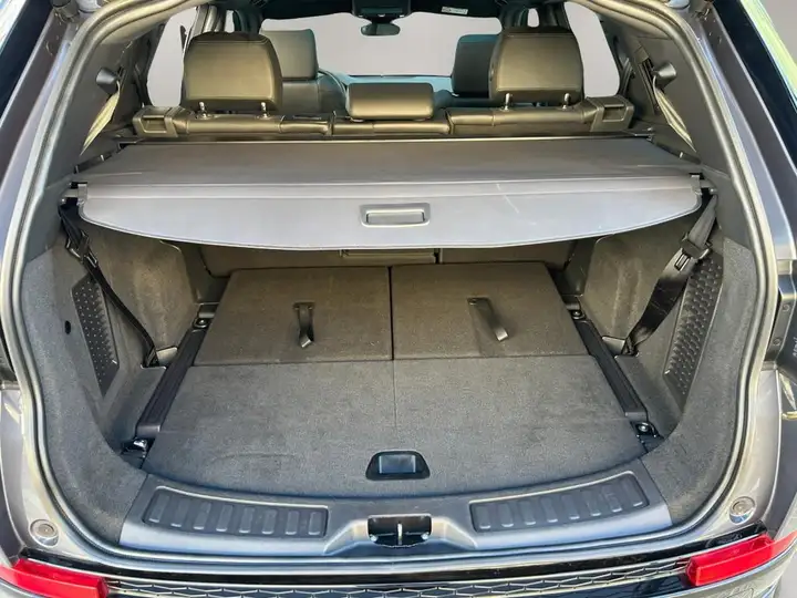 Land Rover Discovery Sport 2025, foto 17