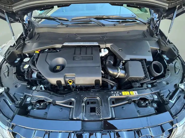 Land Rover Discovery Sport 2025, foto 23