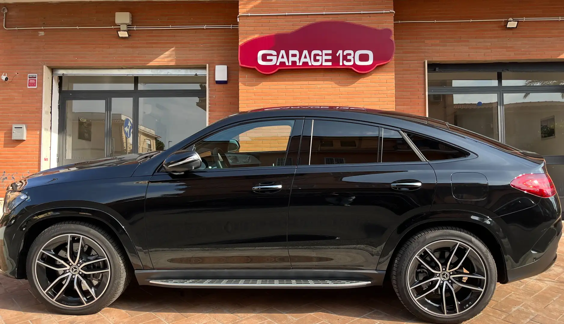 Mercedes-Benz GLE 350 HYBRIDde 4MATIC 22" tetto Schwarz - 1