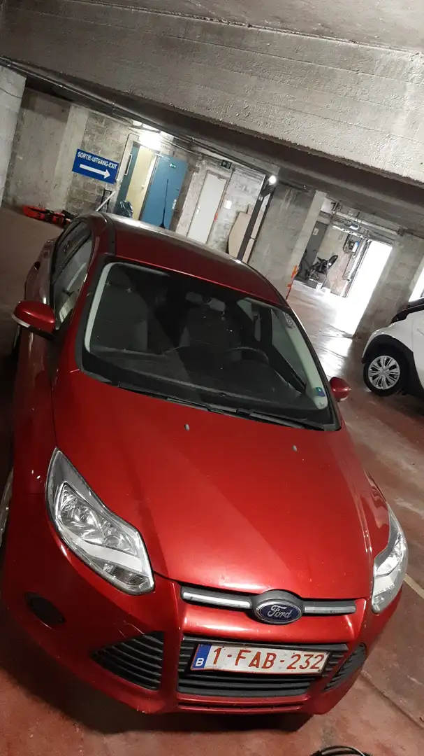 Ford Focus Focus 1.6 TDCi Trend Start/Stop Rood - 1