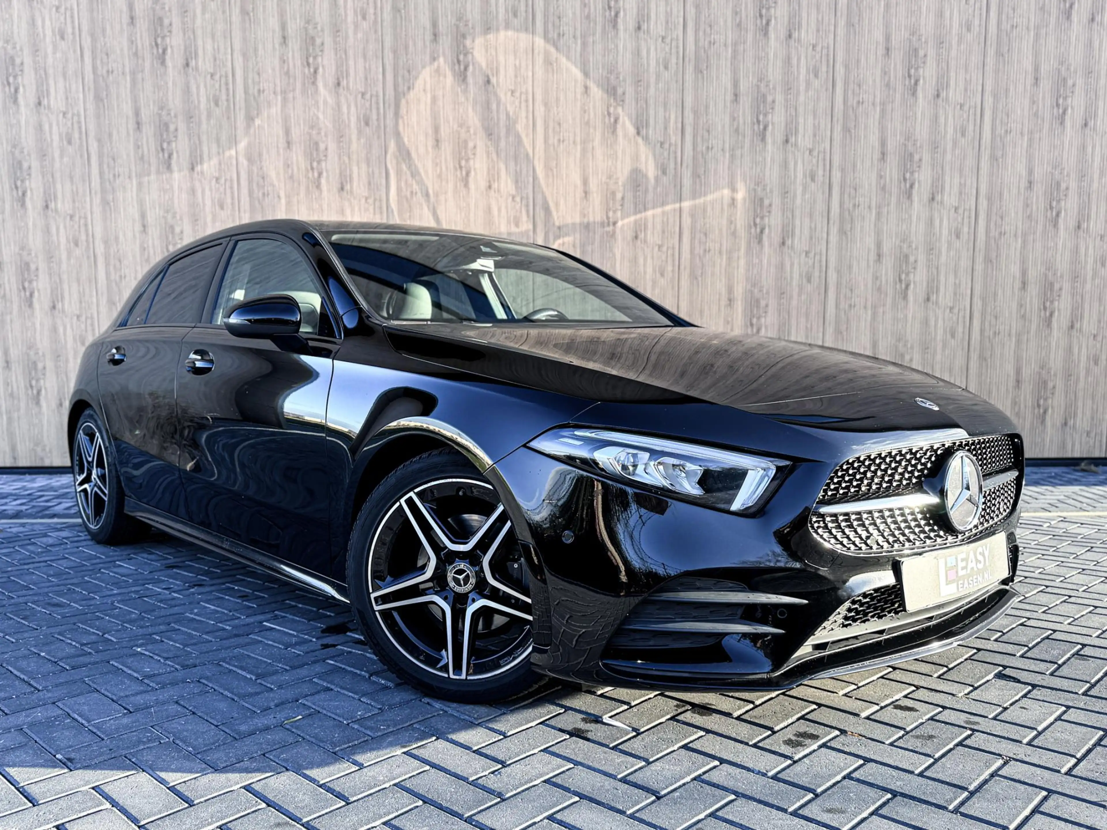 Mercedes-Benz A 180 A AMG Line Sfeerverlichting / Widescreen