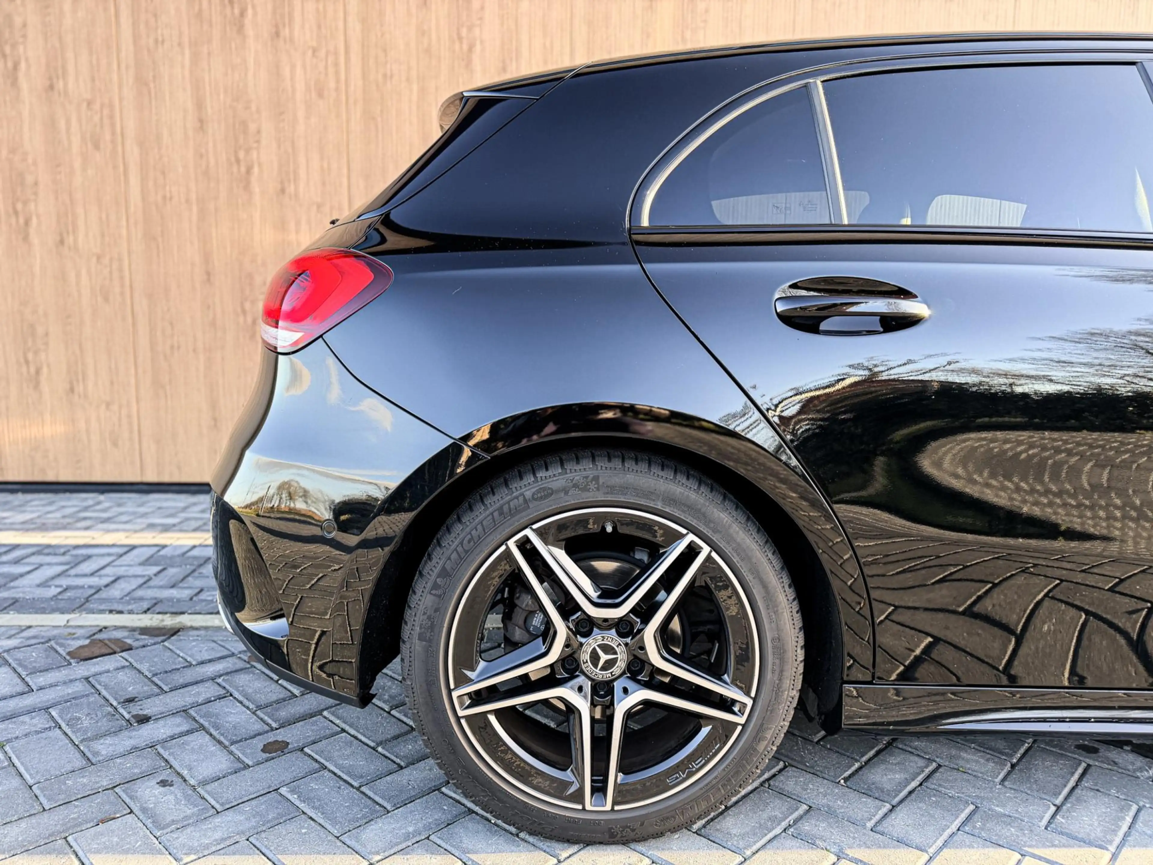 Mercedes-Benz A 180 A AMG Line Sfeerverlichting / Widescreen — photo 6