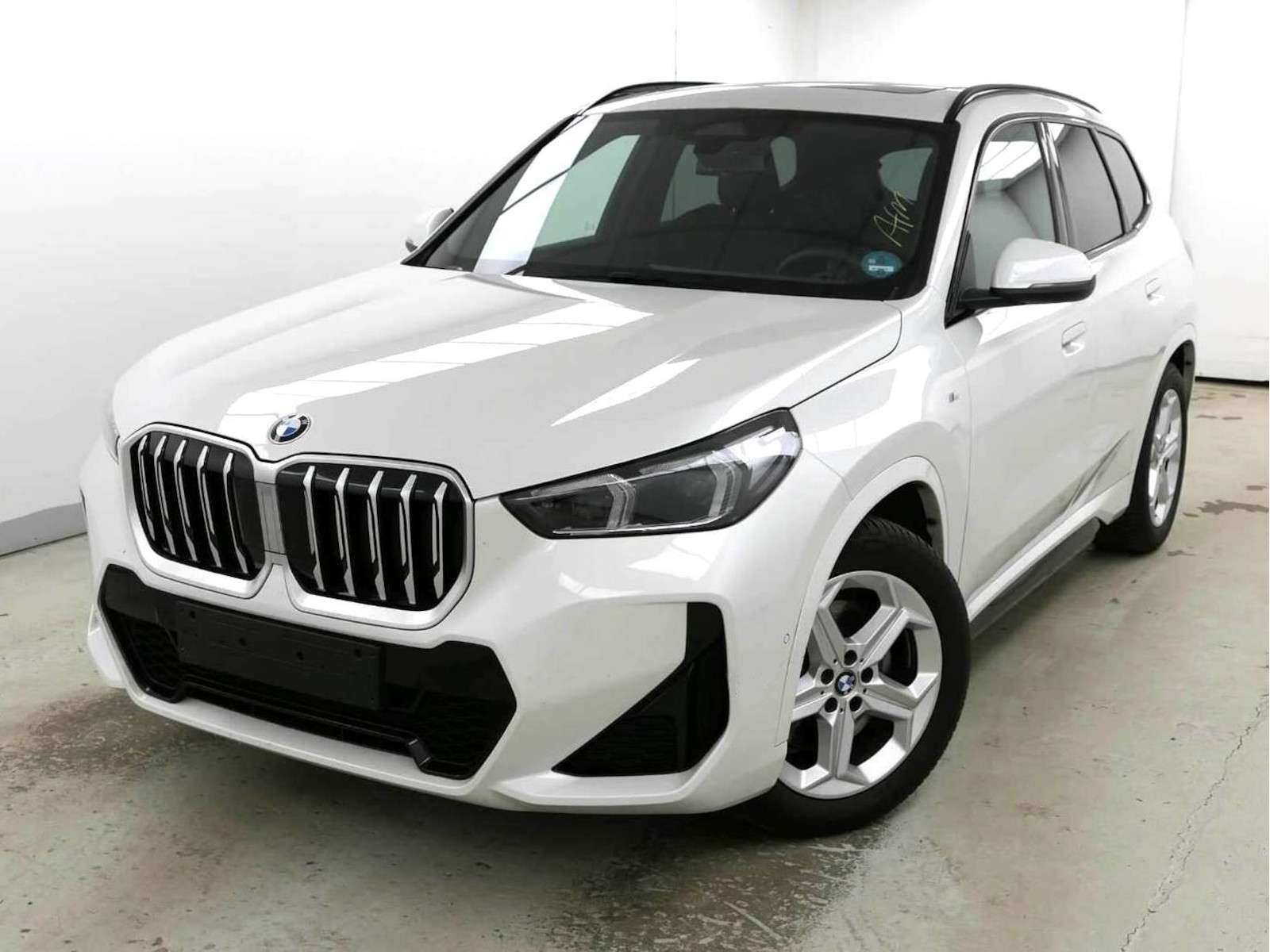 2025 BMW X1