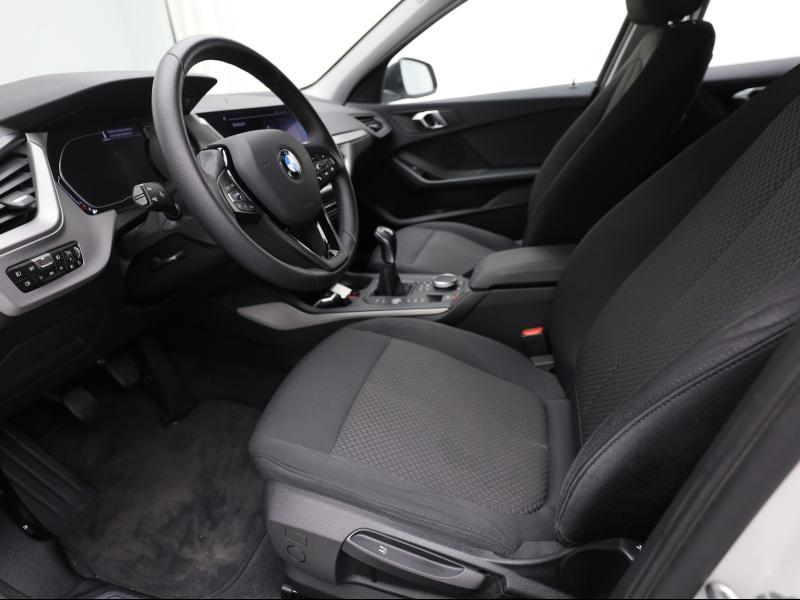 BMW 118 Hatch — photo 6