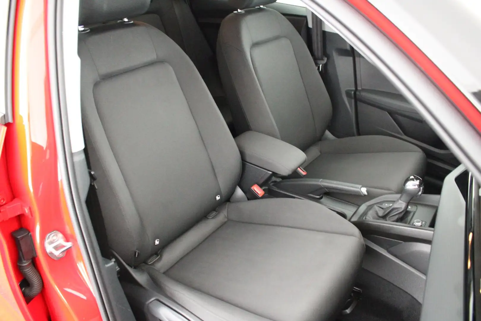Audi A1 Sportback 30 TFSI 116pk S-Tronic S-Line Trekhaak S Rouge - 2