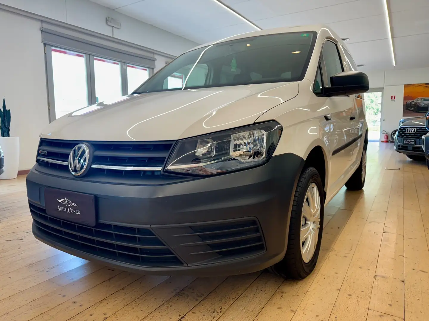 Volkswagen Caddy 2.0 TDI 122 CV 4MOTION Tech Bianco - 2