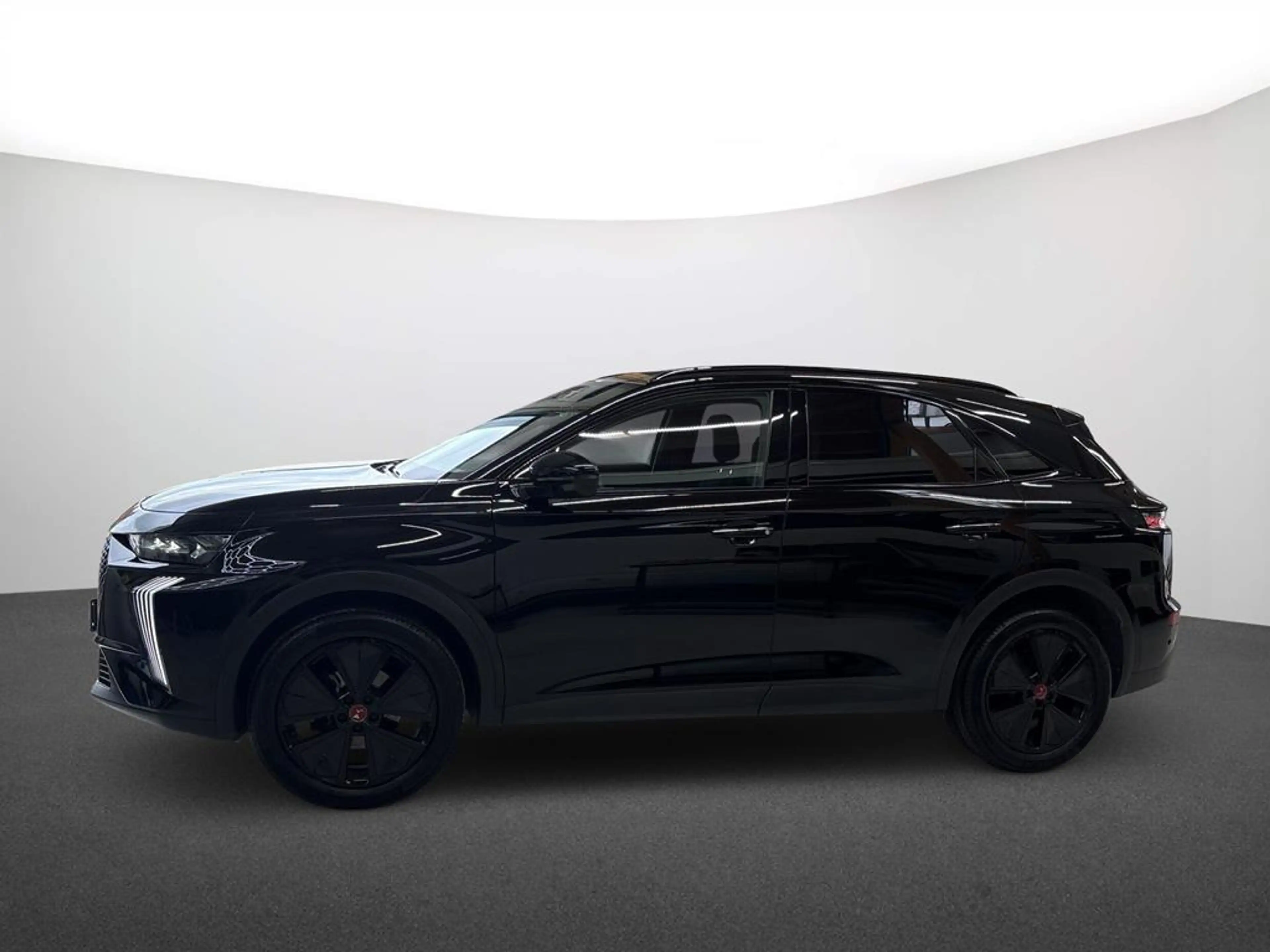 DS Automobiles DS 7 DS 7 PERFORMANCE LINE + BlueHDI 130 — photo 4