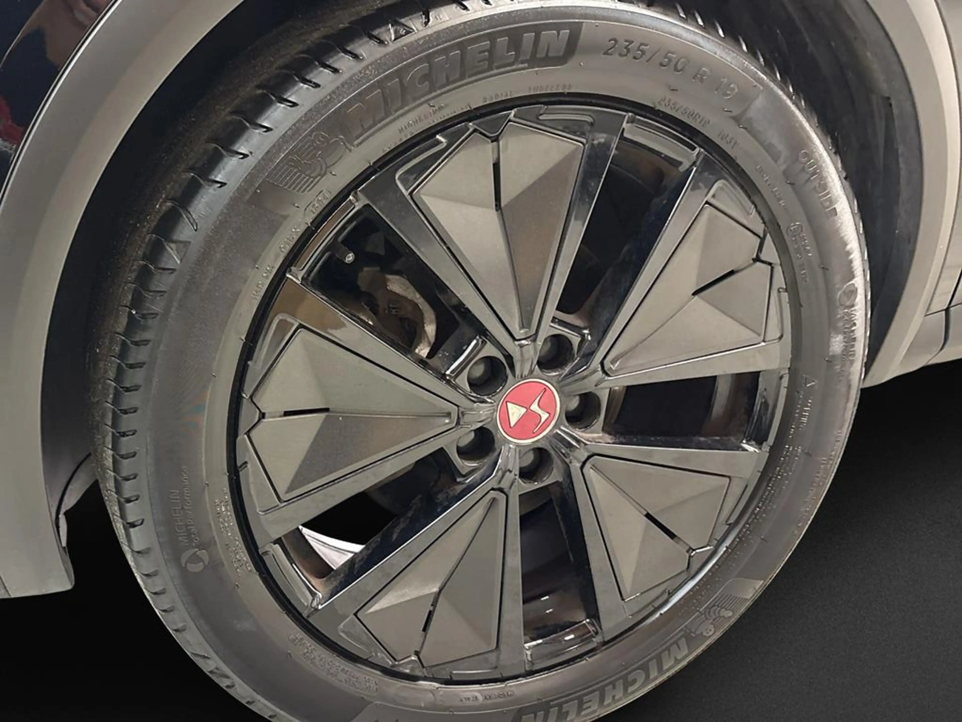 DS Automobiles DS 7 DS 7 PERFORMANCE LINE + BlueHDI 130 — photo 8