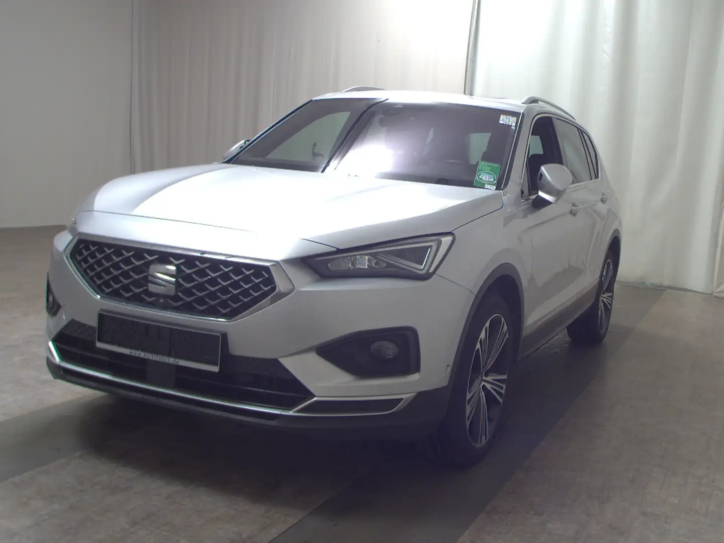 SEAT Tarraco 2.0 TDI 4Drive Xcellence Leder Navi LED Zilver - 2