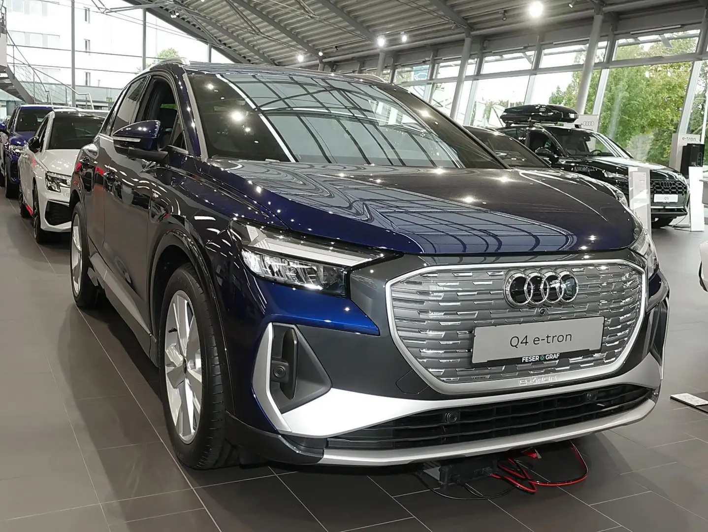 Audi Q4 e-tron 45 e-tron S Line Int Pano,Leder,Navi,LED Blau - 2