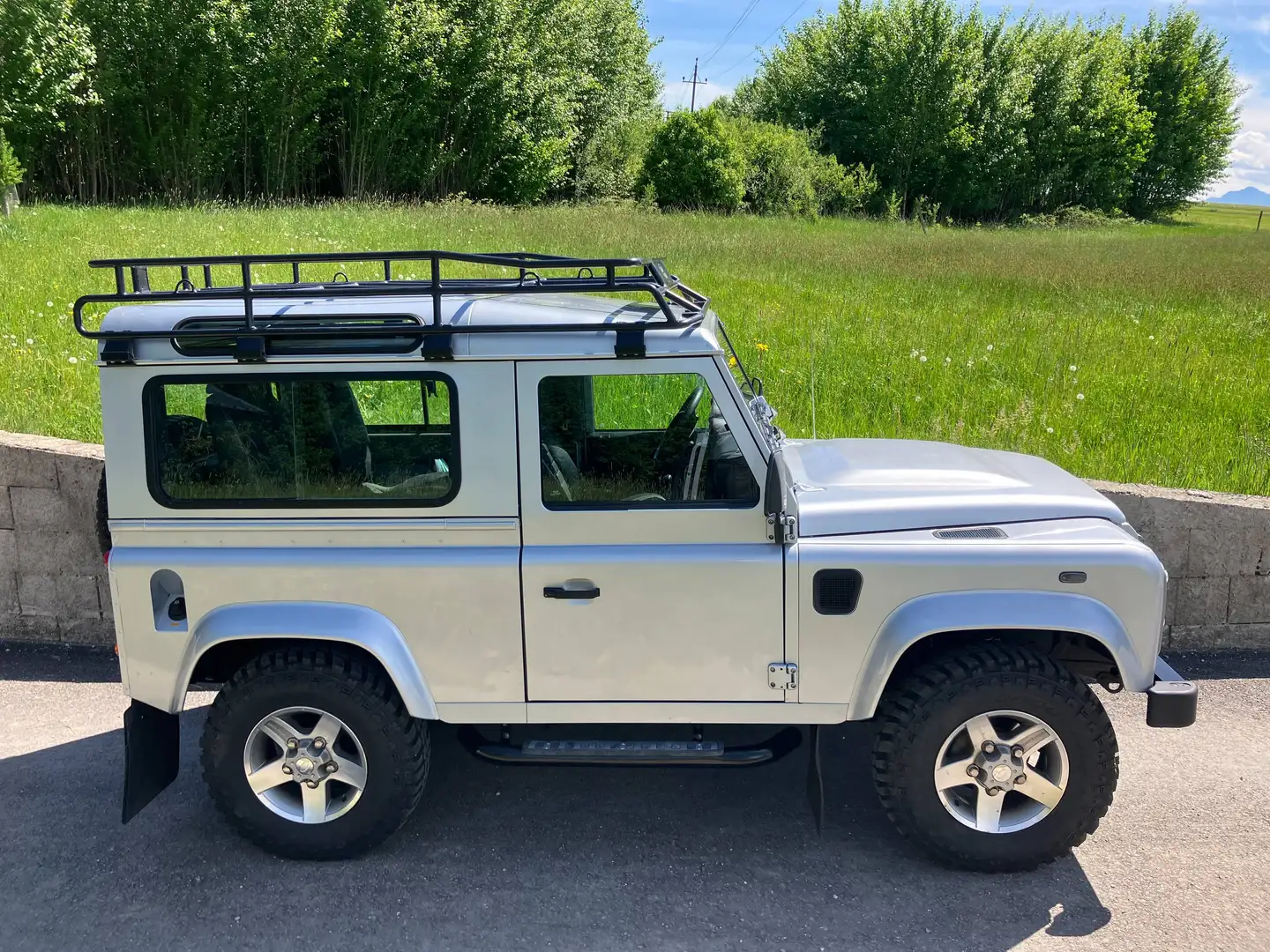 Land Rover Defender Defender 90" Hard top S 2,4 TD Hard top S Silber - 1