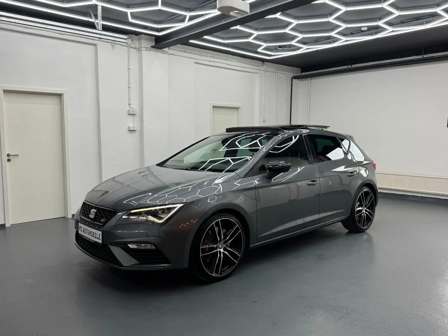 SEAT Leon Cupra 300 *ACC*DCC*PANORAMA Grau - 1