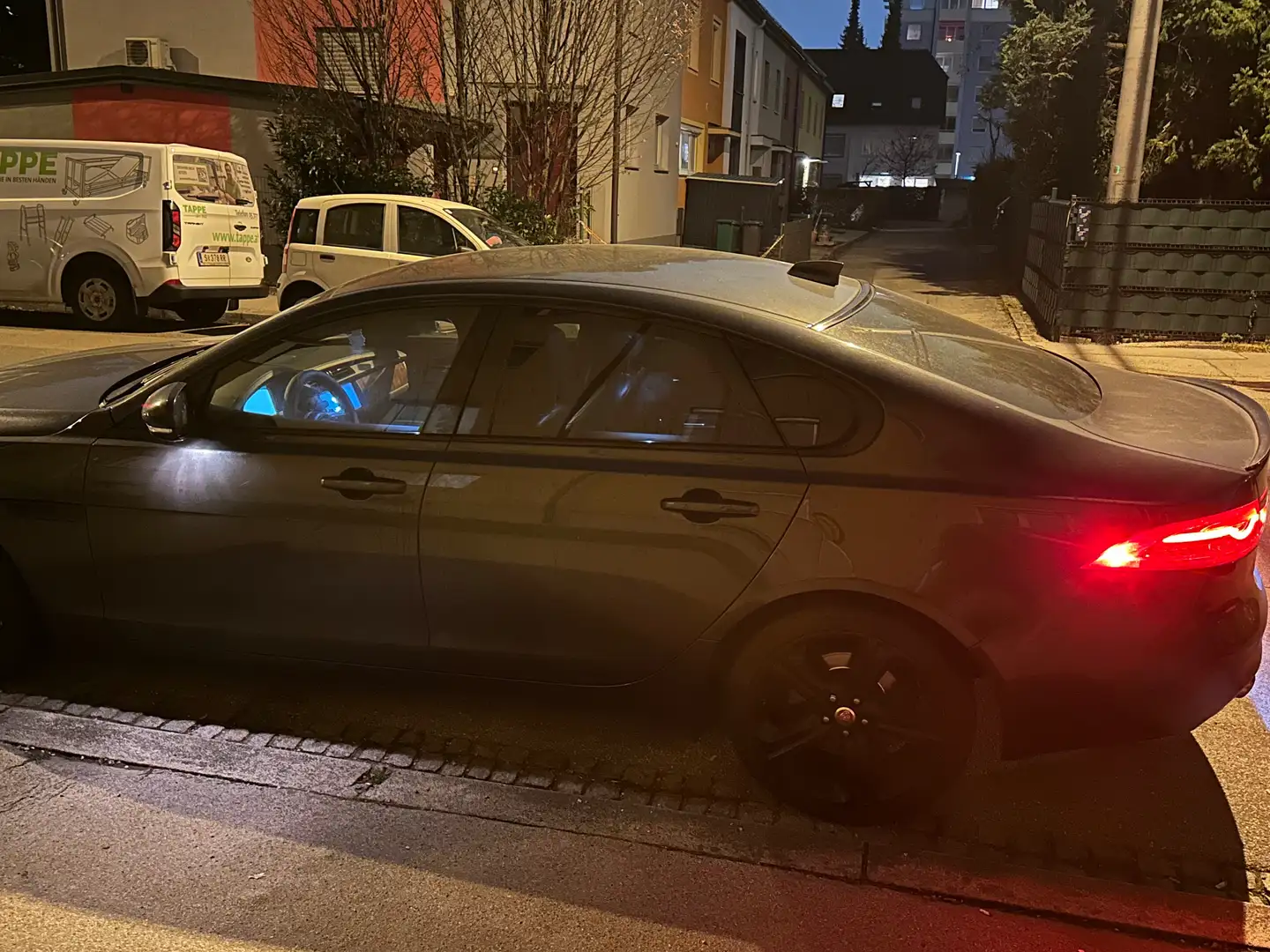 Jaguar XF XF 20d AWD Prestige Aut. Prestige Schwarz - 2