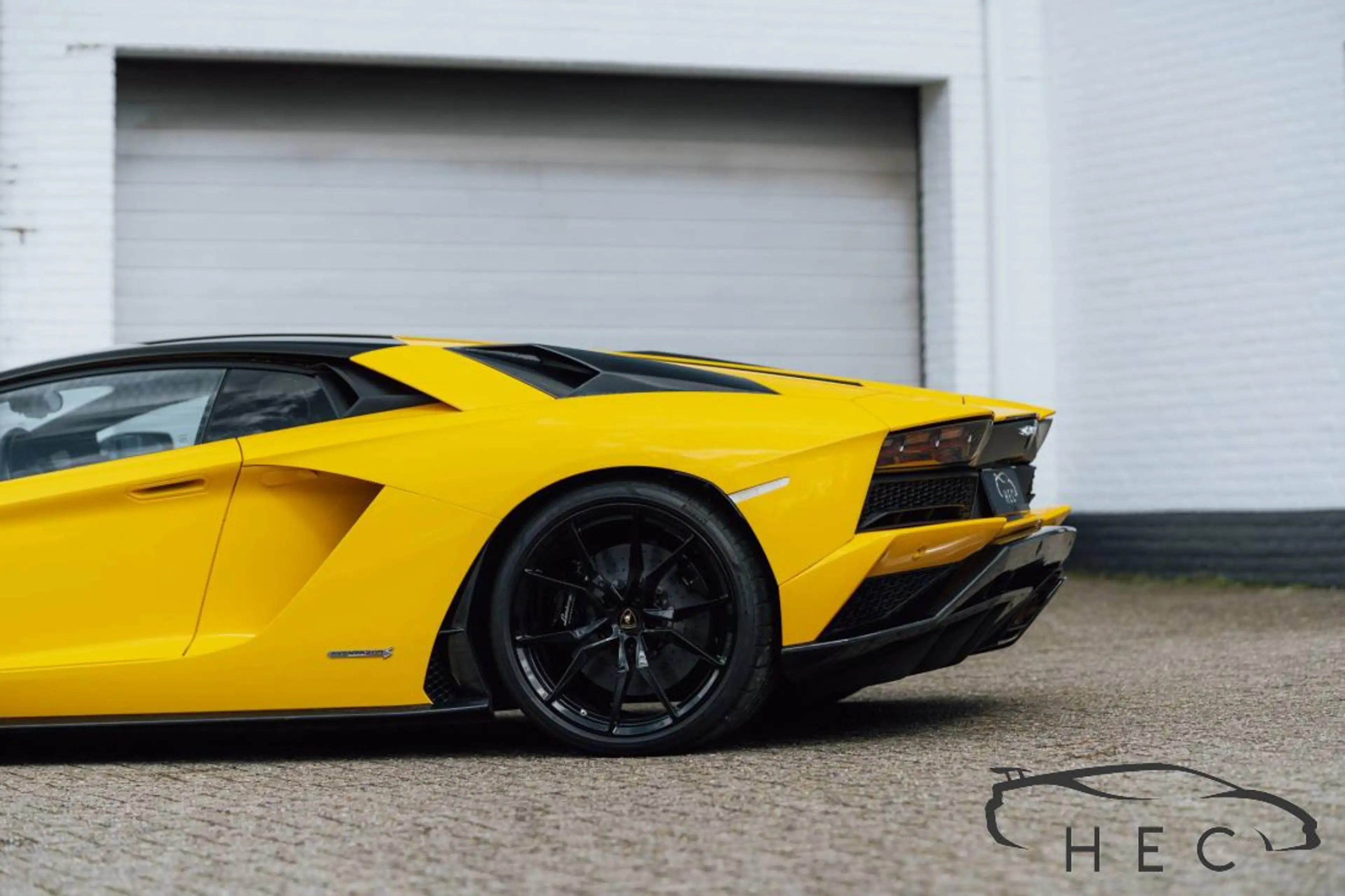 Lamborghini Aventador S 6.5 V12 — photo 8