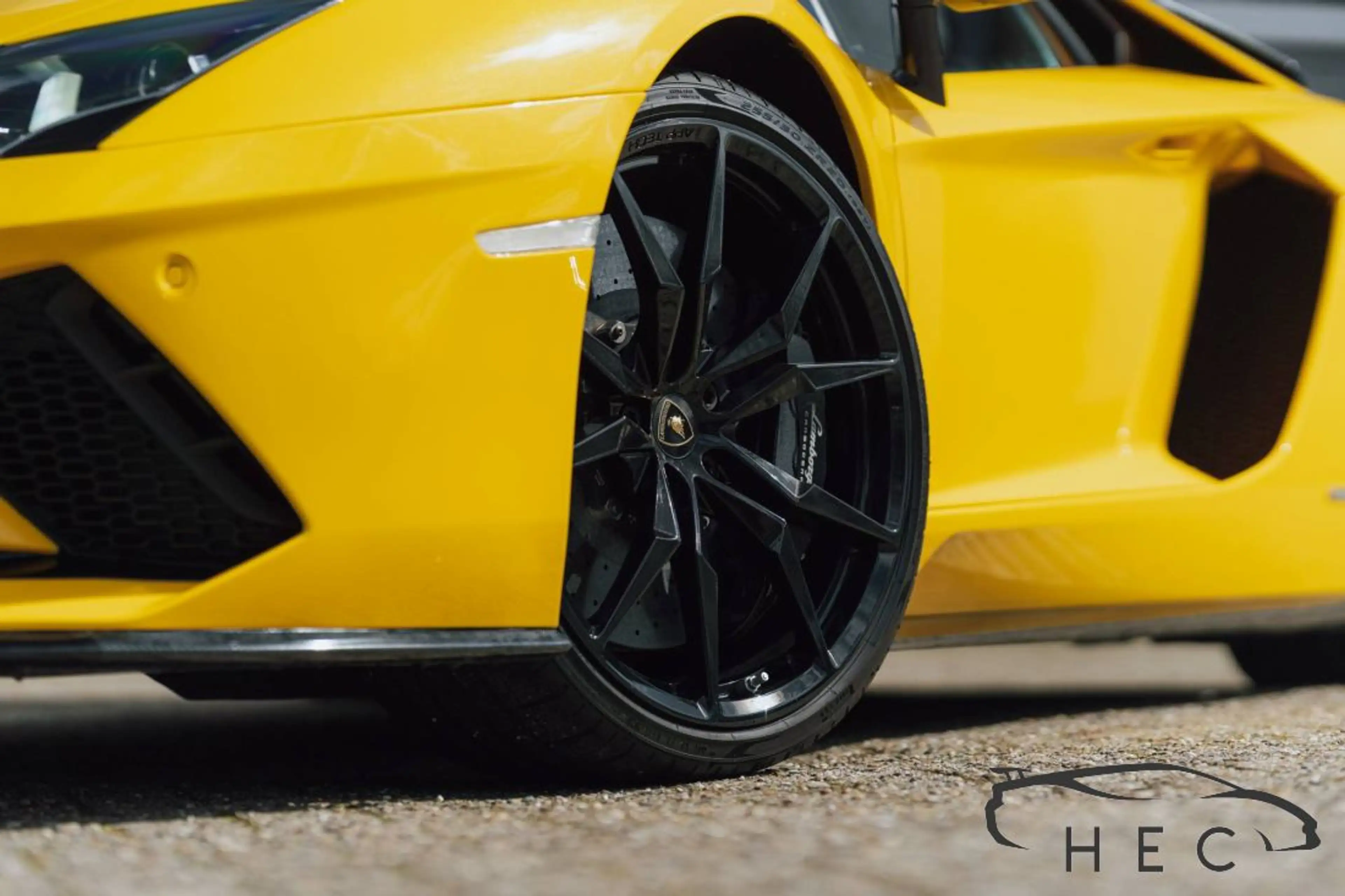 Lamborghini Aventador S 6.5 V12 — photo 4
