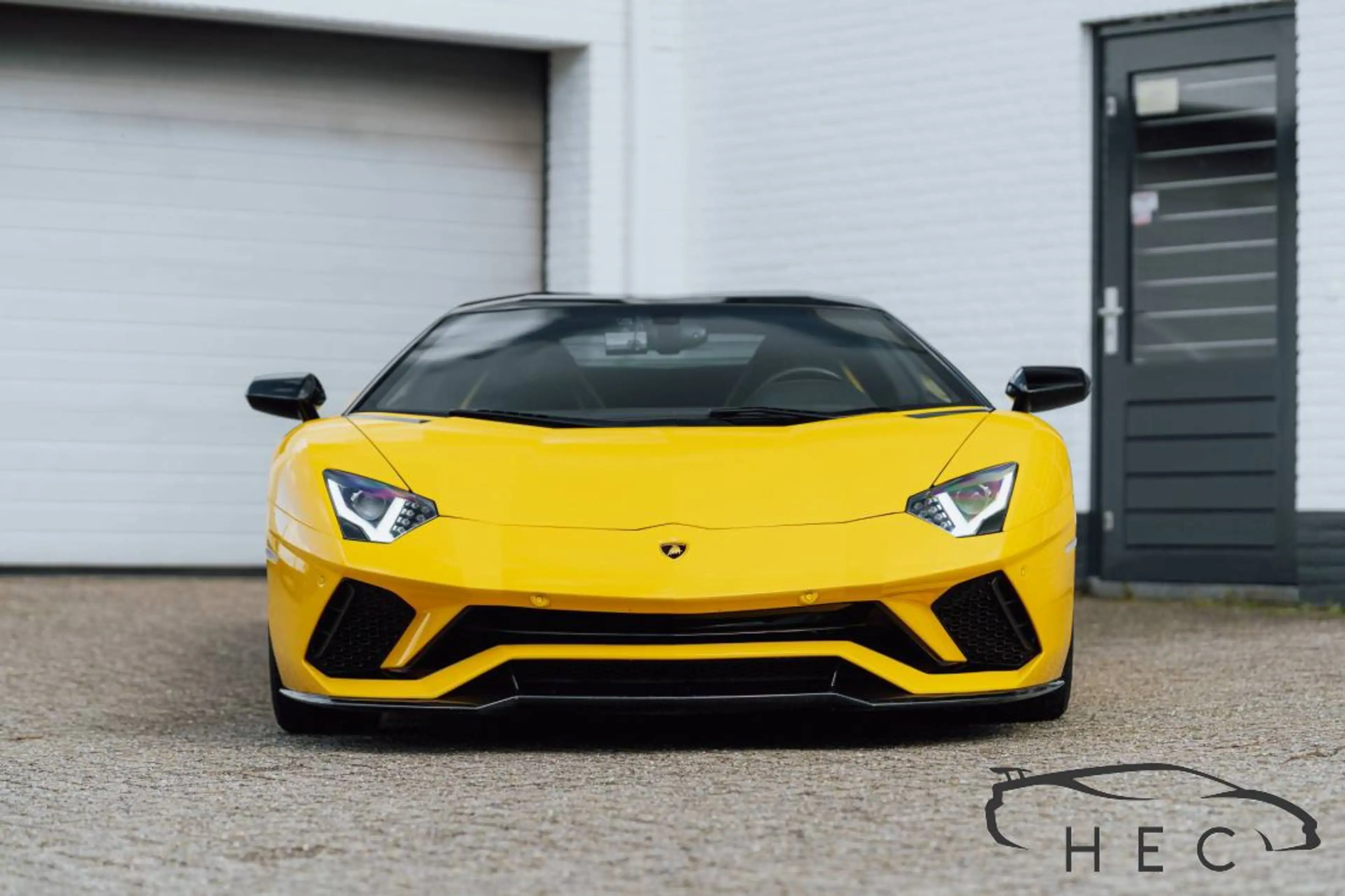 Lamborghini Aventador S 6.5 V12 — photo 10