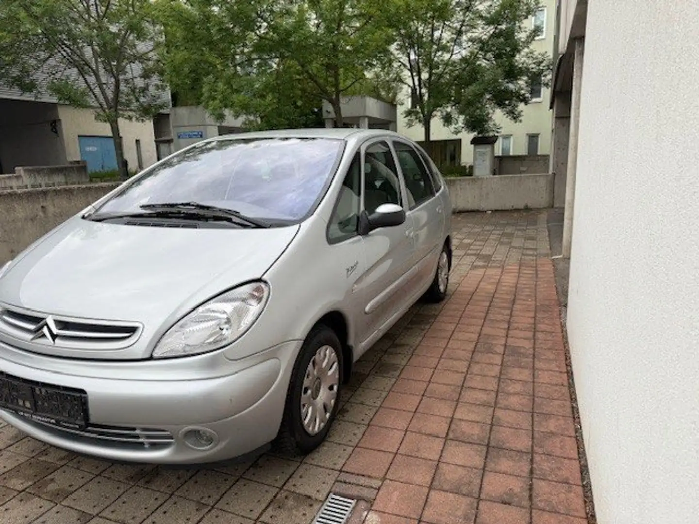 Citroen Xsara Picasso Xsara Picasso 2,0 HDi Exclusive Exclusive Stříbrná - 2
