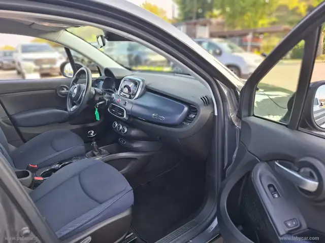 Fiat 500x view 10