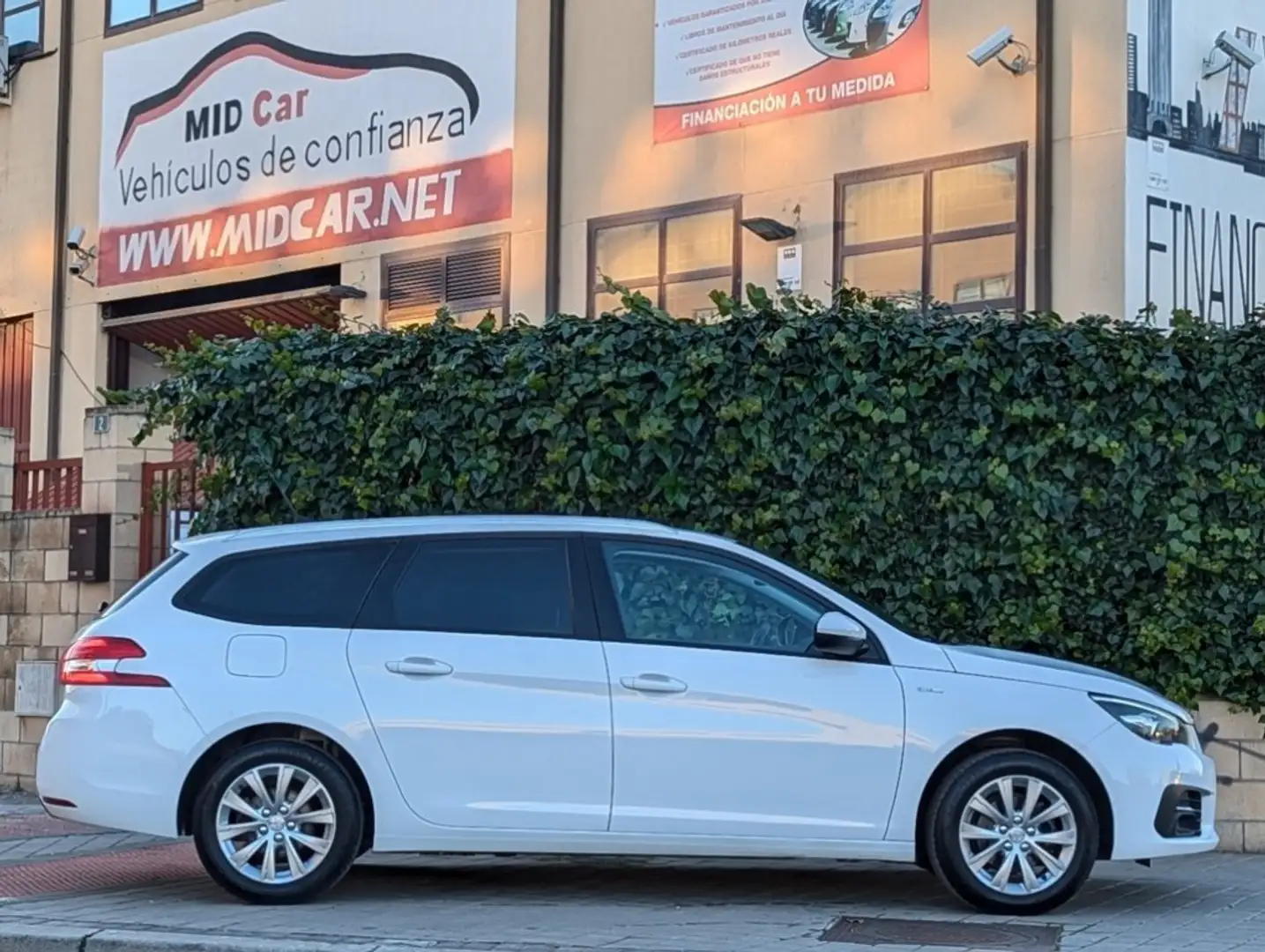 Peugeot 308 SW 1.6BlueHDi S&S Style EAT6 120 Blanco - 2
