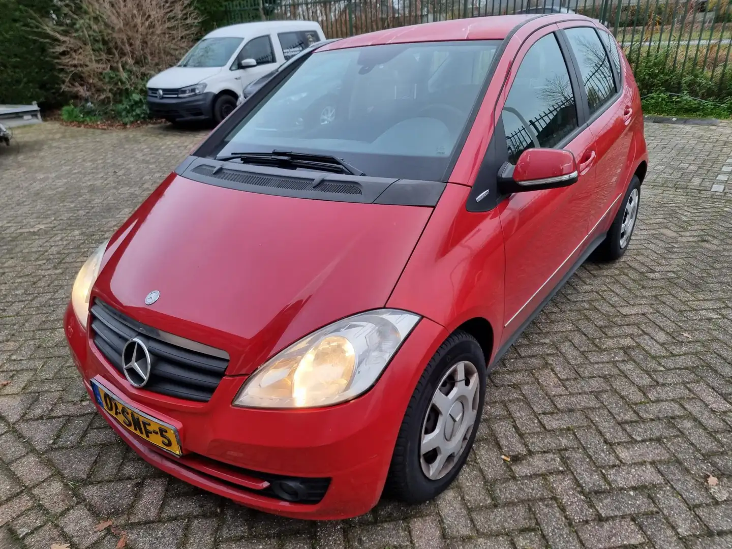Mercedes-Benz A 160 BlueEFF. Class 5-Drs EXPORT! Rot - 2
