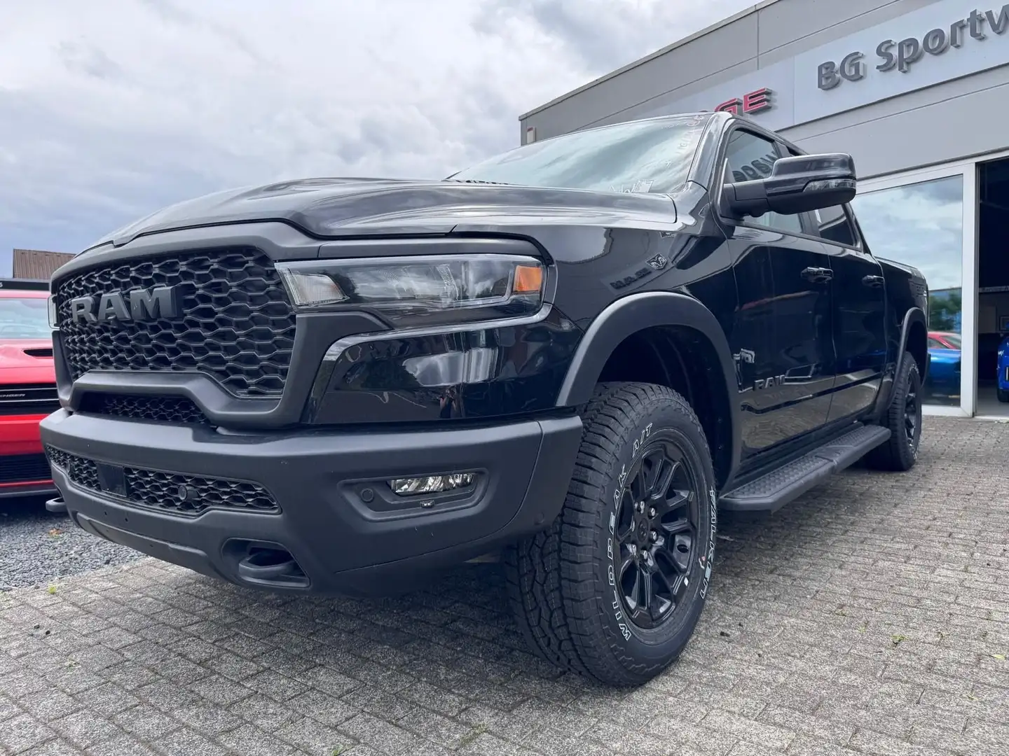 Dodge RAM 1500 Rebel Night Crew CAB 4x4 *14.4 Navi*LPG* Noir - 2