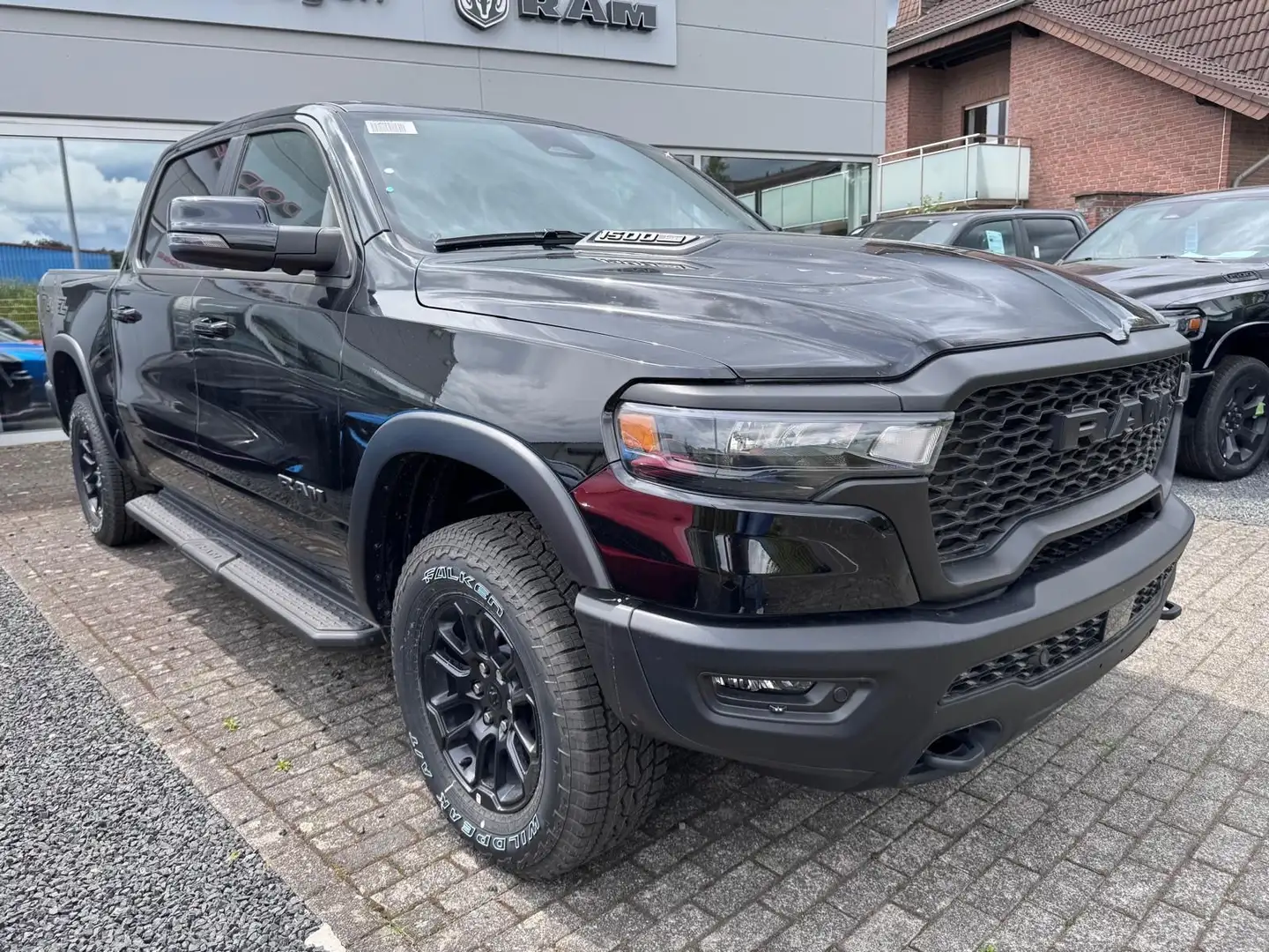 Dodge RAM 1500 Rebel Night Crew CAB 4x4 *14.4 Navi*LPG* Noir - 1
