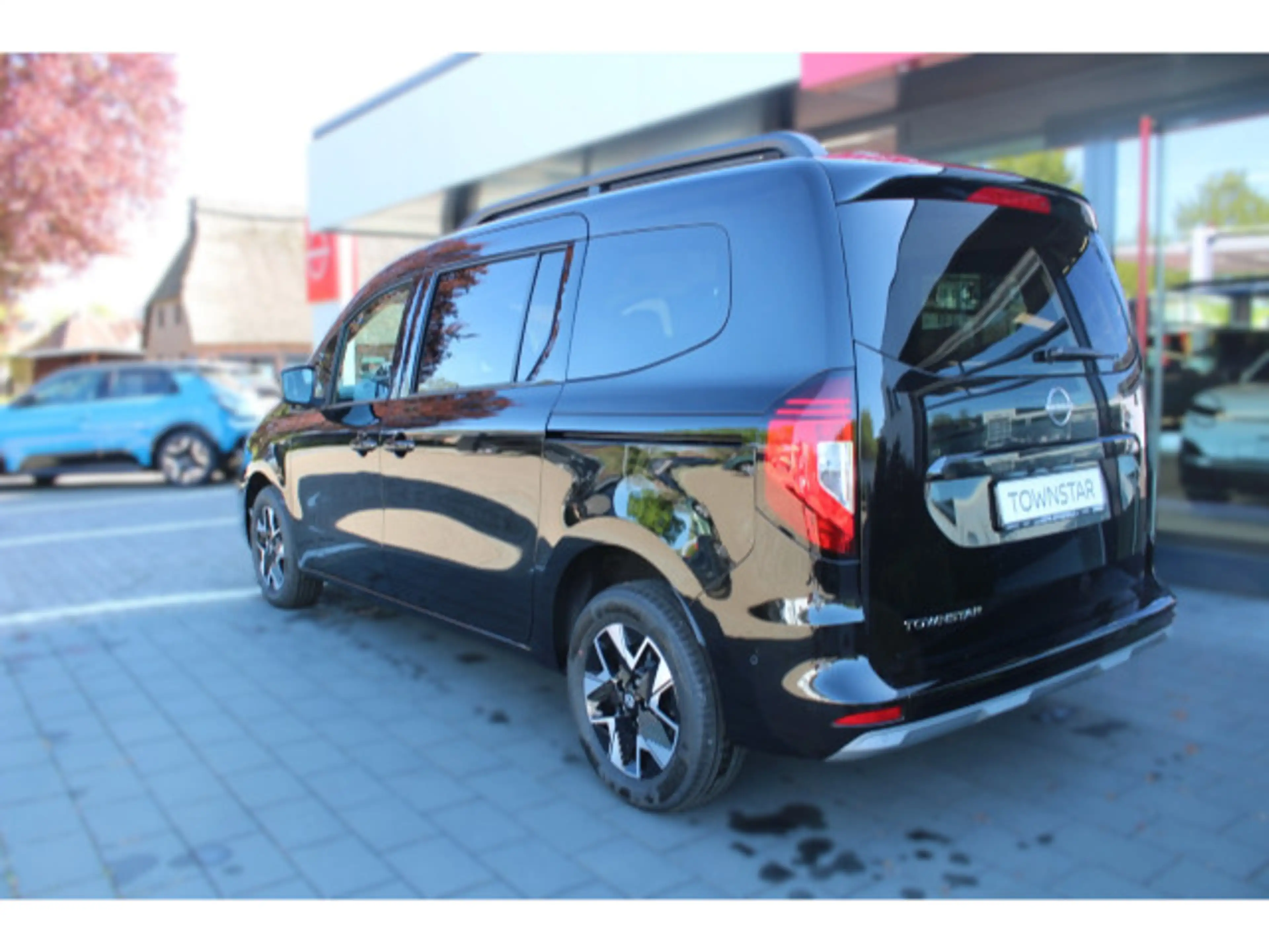 Nissan Townstar Kombi L2 1.3 DIG-T 130 Tekna Automatik — photo 5