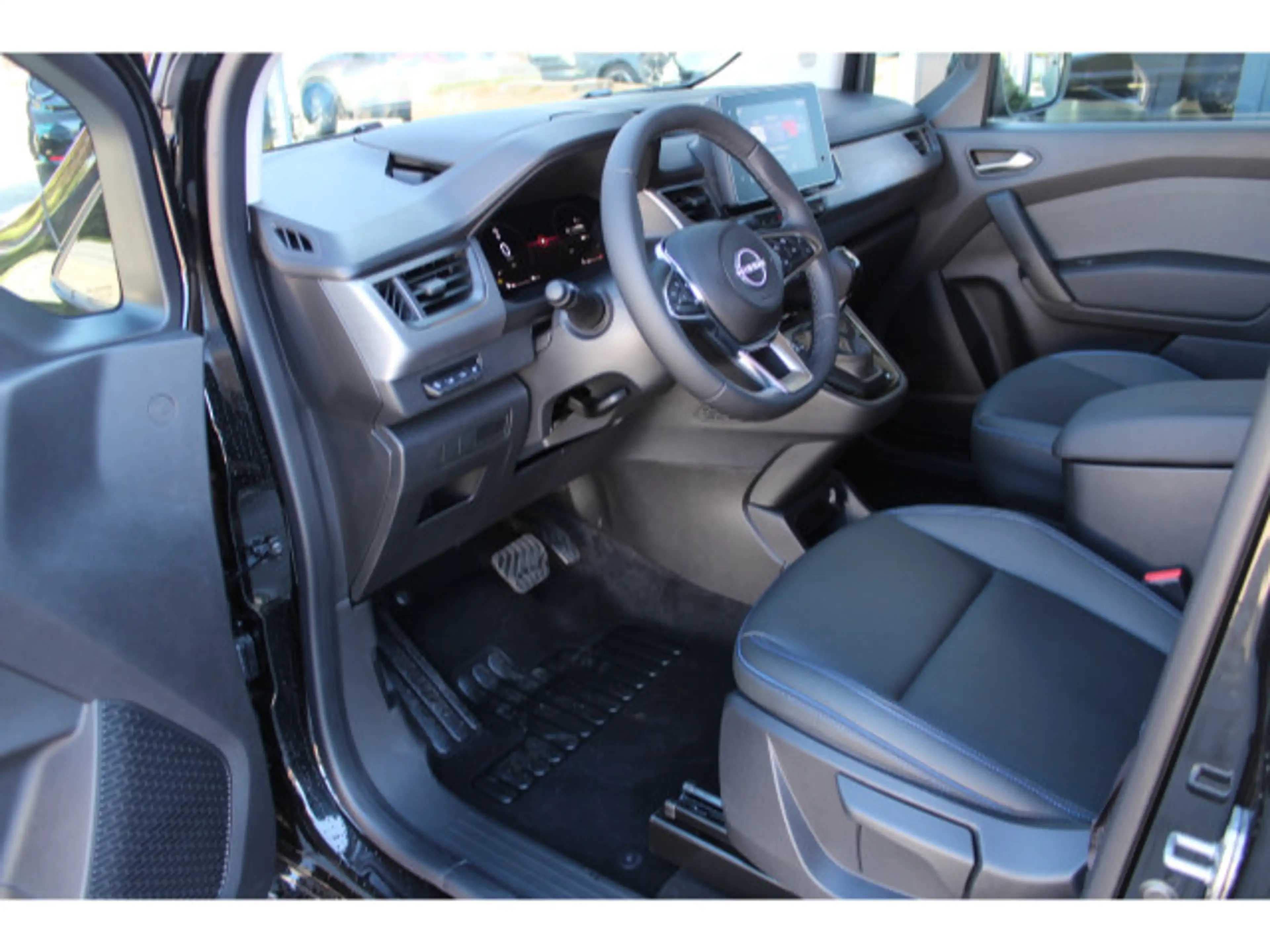 Nissan Townstar Kombi L2 1.3 DIG-T 130 Tekna Automatik — photo 12