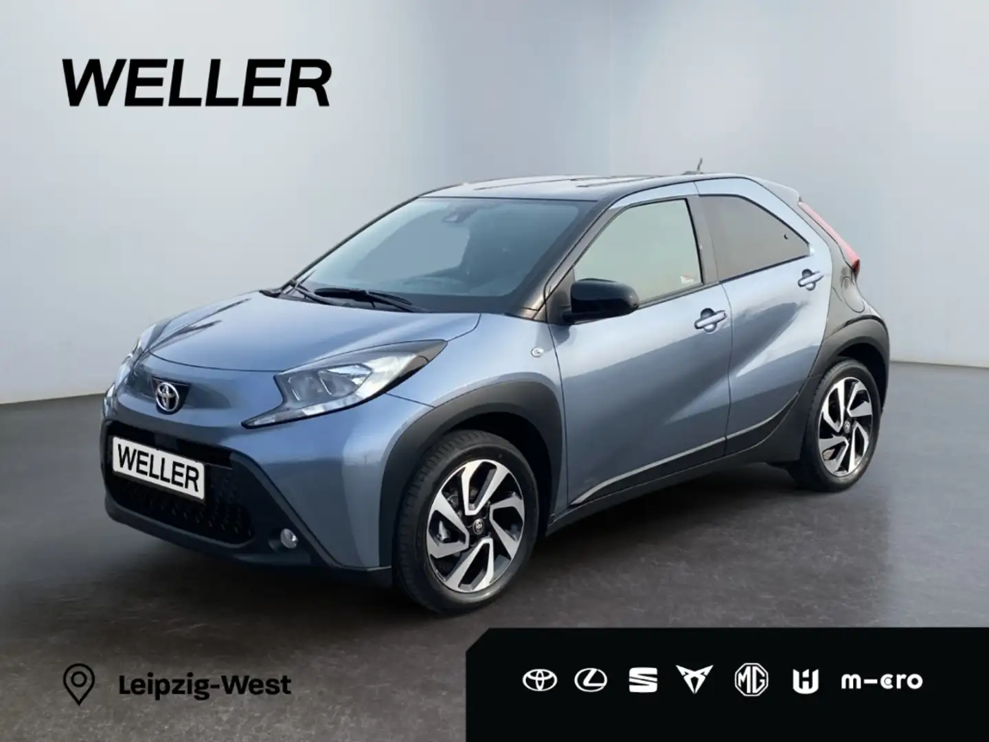 Toyota Aygo X Teamplayer *ACC*CarPlay*CAM*SHZ*Bi-Tone* Grijs - 1