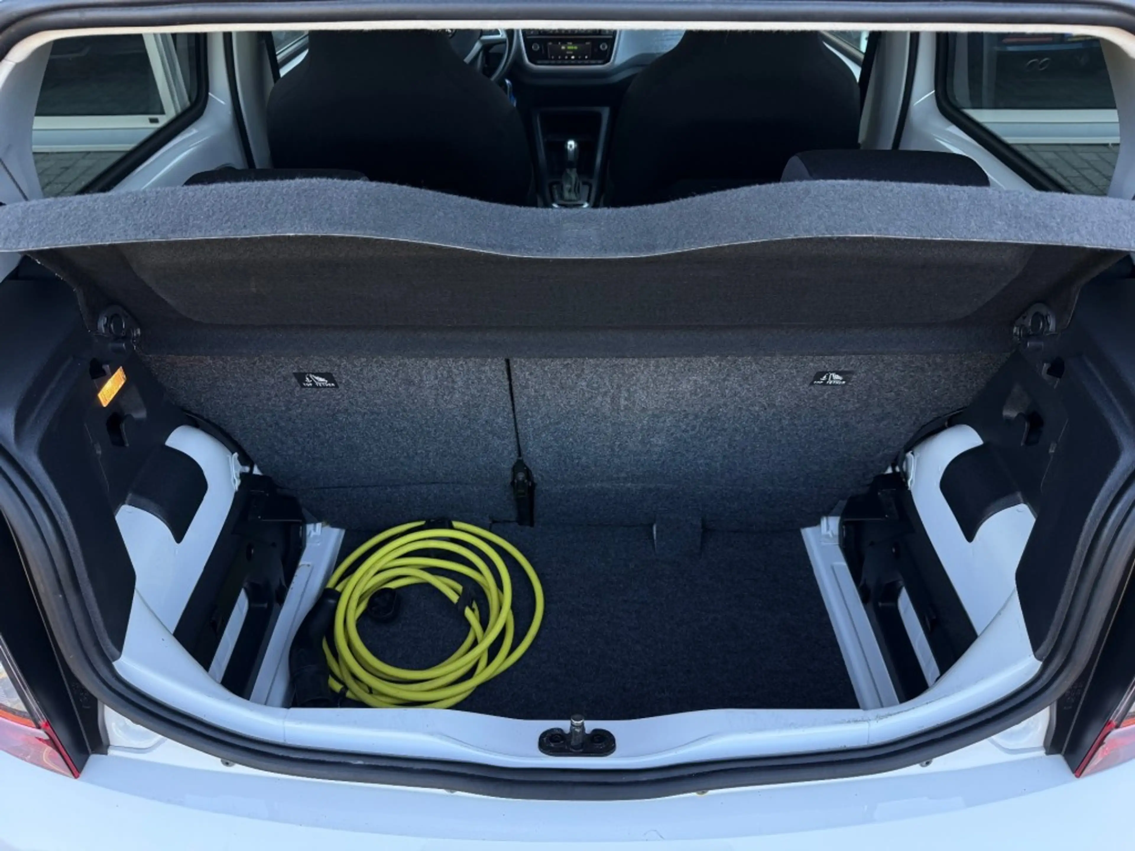 Skoda Citigo EV Style - SOH 90 Airco Cruise Bluetooth — photo 38
