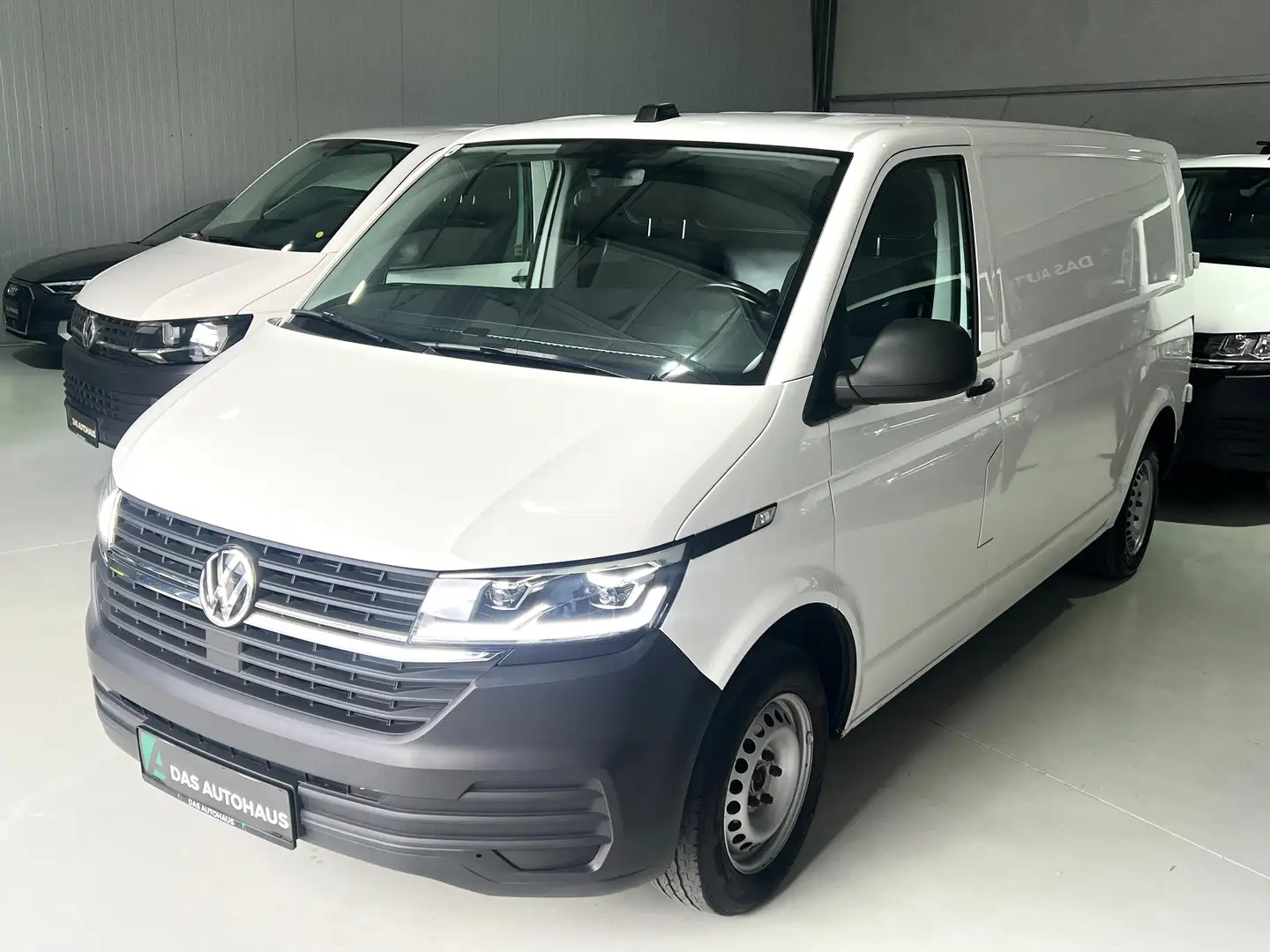 Volkswagen T6.1 Transporter LED/NAVI/LANG/3.2T/150PS/6GANG Weiß - 1