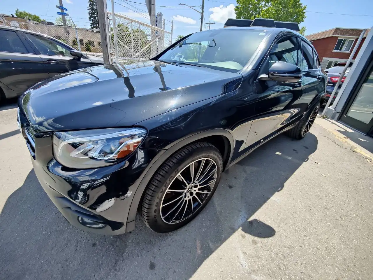 Mercedes-Benz GLC снимка Mercedes-Benz GLC
