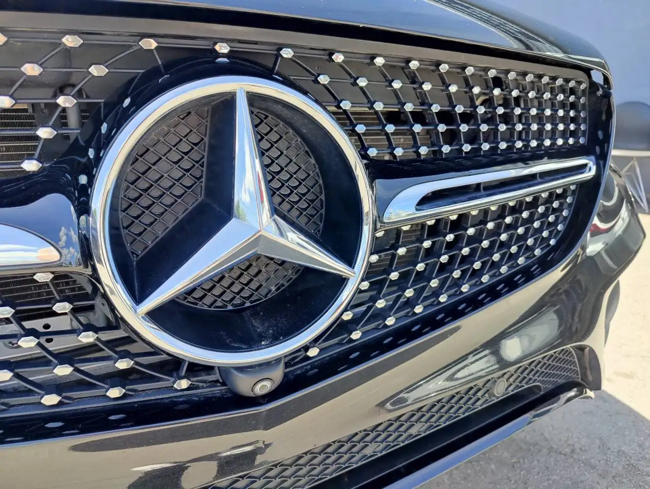 Mercedes-Benz GLC снимка Mercedes-Benz GLC