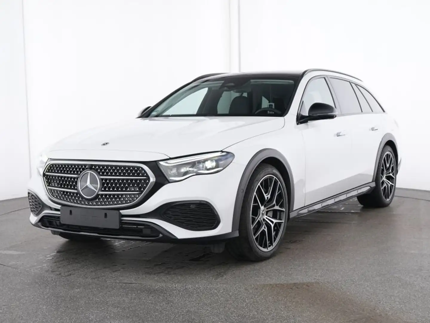 Mercedes-Benz E 300 de 4M T All-Terrain BUR/AHK/360/PANO Blanc - 1