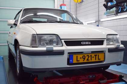 Opel Kadett GSI