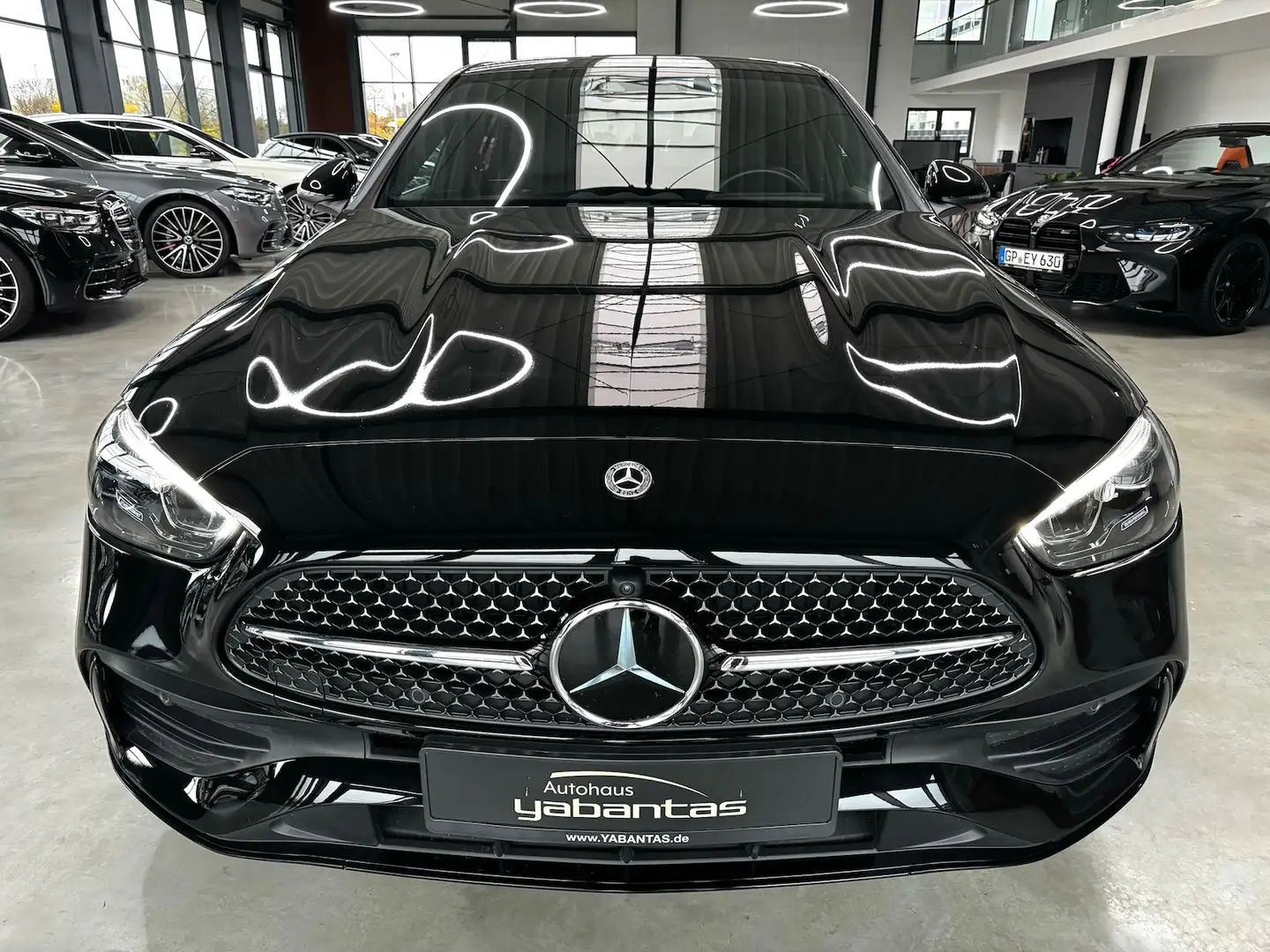 Mercedes-Benz C 300 d AMG Night DISTRONIC+ 360°-K MBUX KEYLESS Ambient Zwart - 2