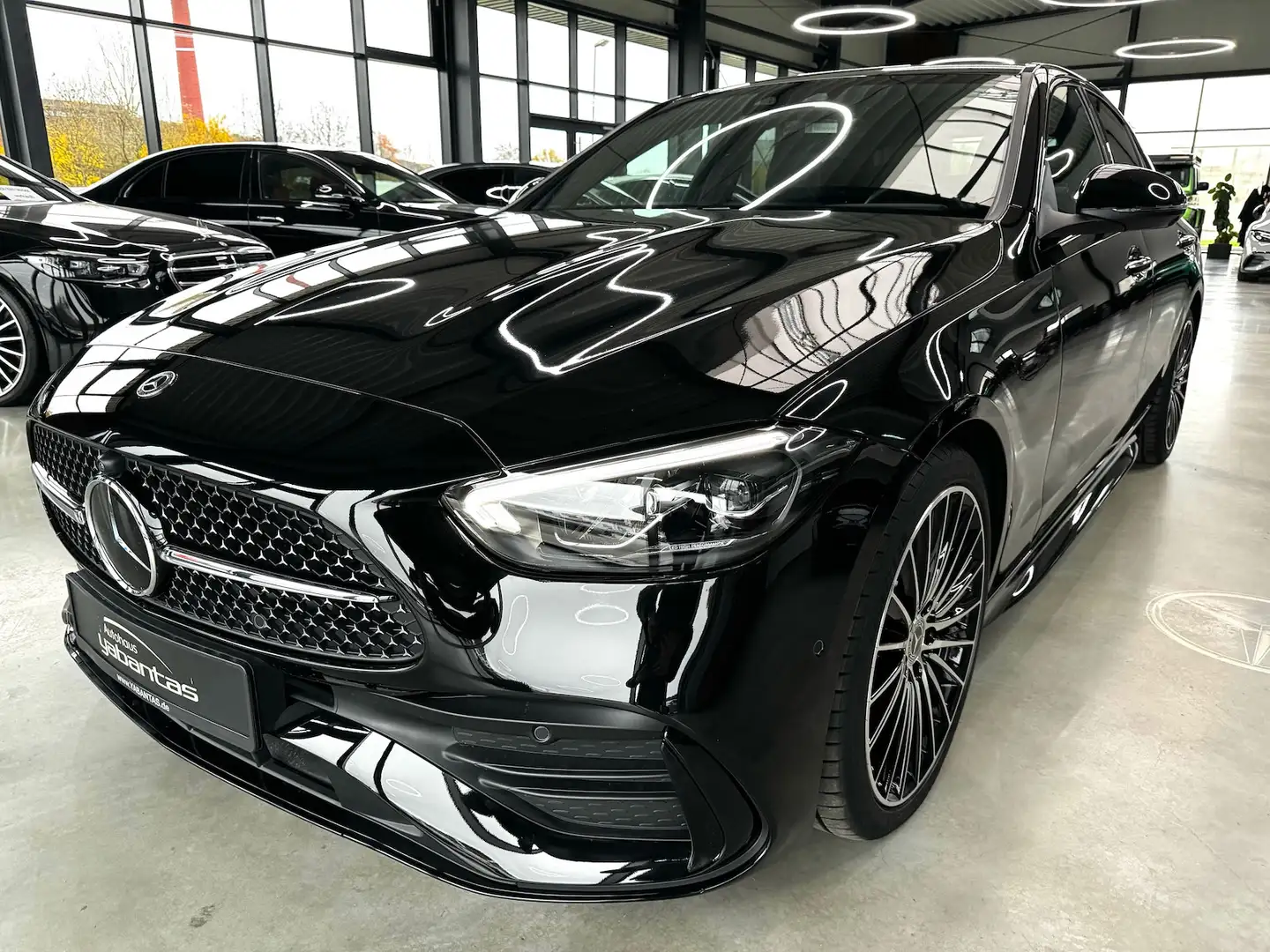 Mercedes-Benz C 300 d AMG Night DISTRONIC+ 360°-K MBUX KEYLESS Ambient Zwart - 1