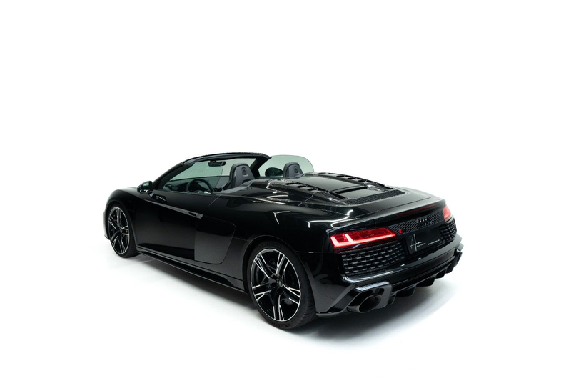 Audi R8 5.2 FSI Performance S Tronic Spyder RWD — photo 3