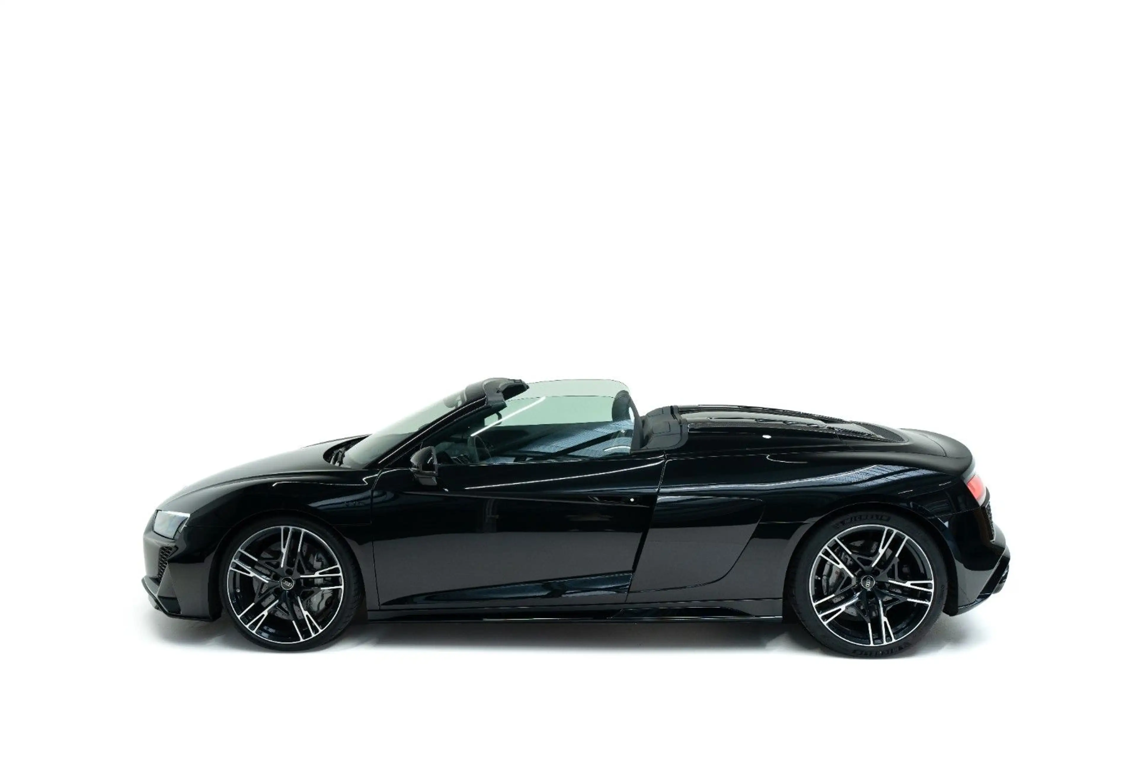 Audi R8 5.2 FSI Performance S Tronic Spyder RWD — photo 2