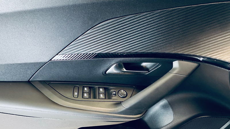 Peugeot 2008 1.2 Turbo *33.023km*BLACK EDIT PDC CAMERA CARPLAY NAVI CLIM CRUISE LIM — photo 15