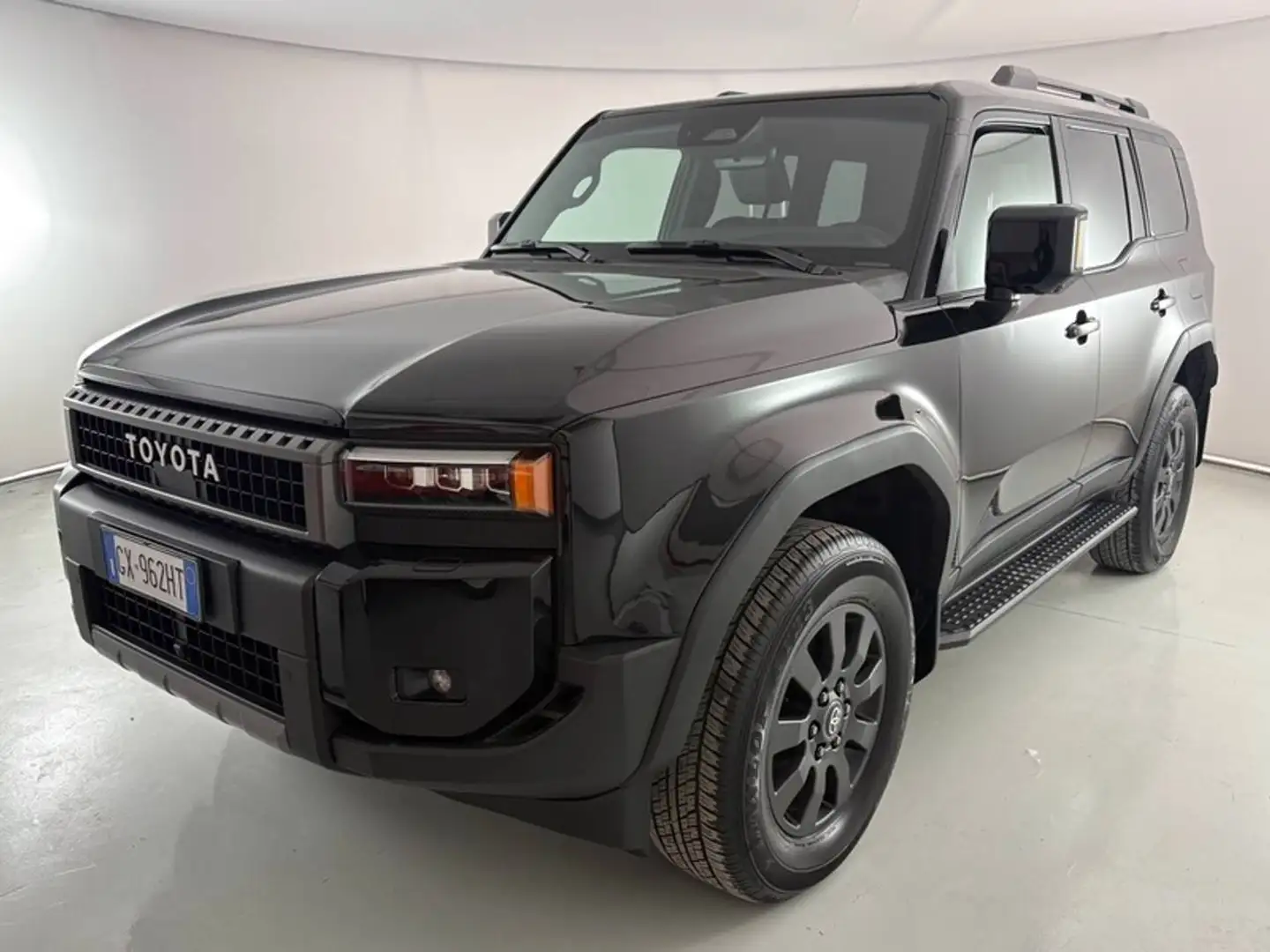 Toyota Land Cruiser Land Cruiser 250 2024 2.8 d-4d Adventure awd auto Schwarz - 1