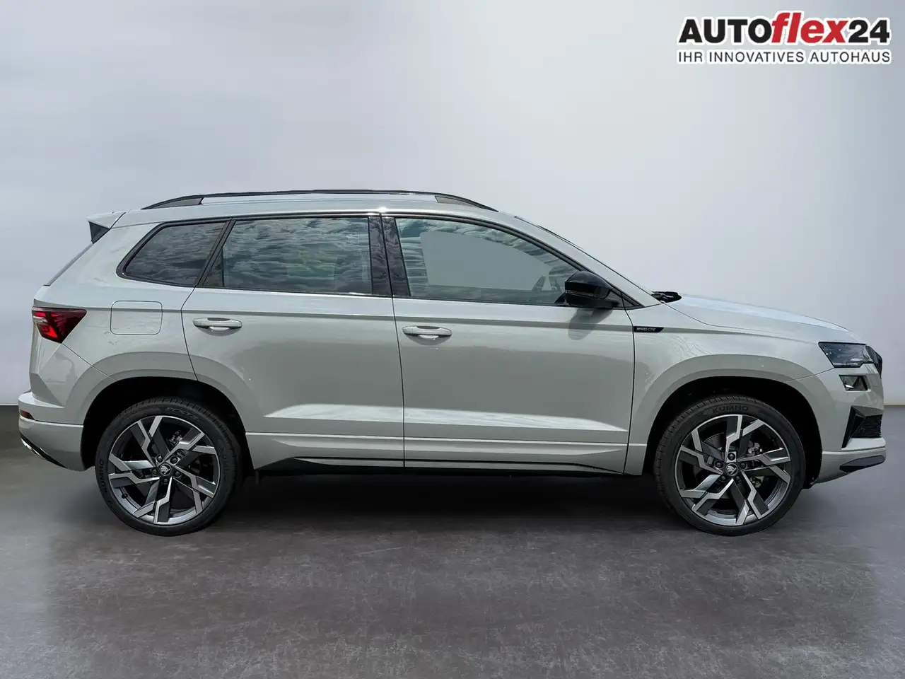 Skoda Karoq Sportline 1,5 TSI DSG 2ZKlimaautomatik Canton A..., миниатюра 8