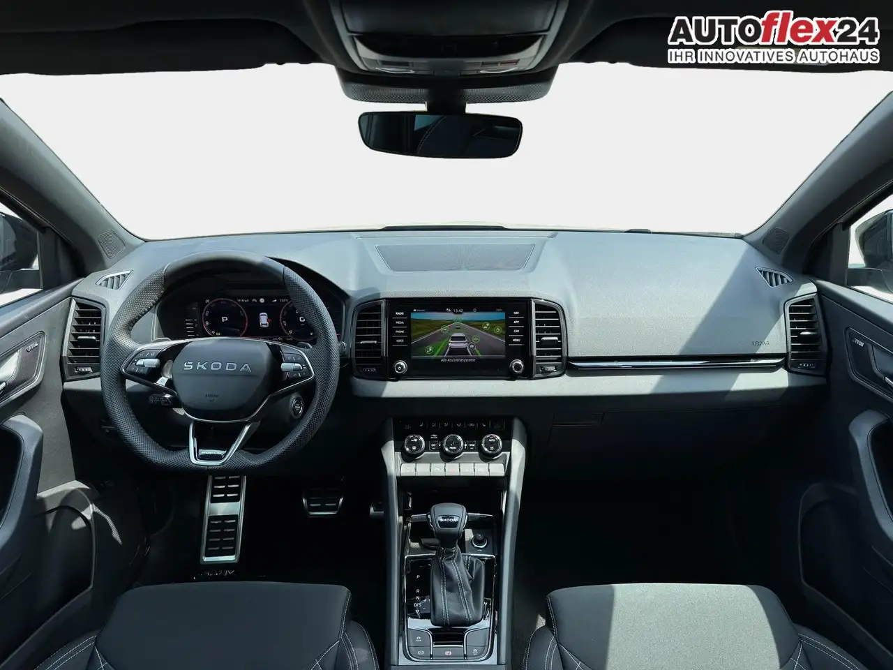 Skoda Karoq Sportline 1,5 TSI DSG 2ZKlimaautomatik Canton A..., миниатюра 11