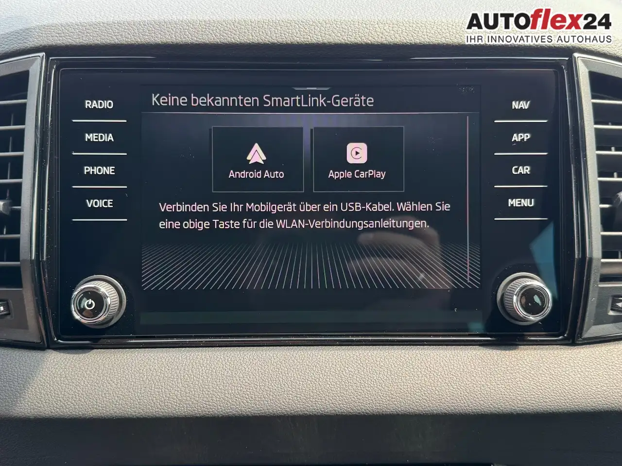 Skoda Karoq Sportline 1,5 TSI DSG 2ZKlimaautomatik Canton A..., миниатюра 25