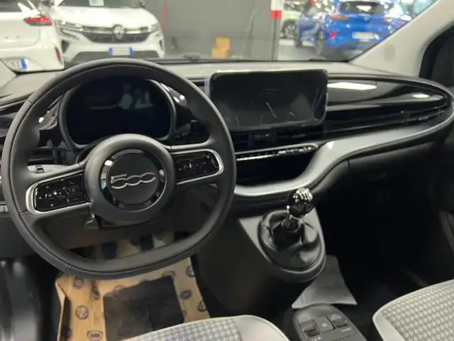 Fiat 500 view 13