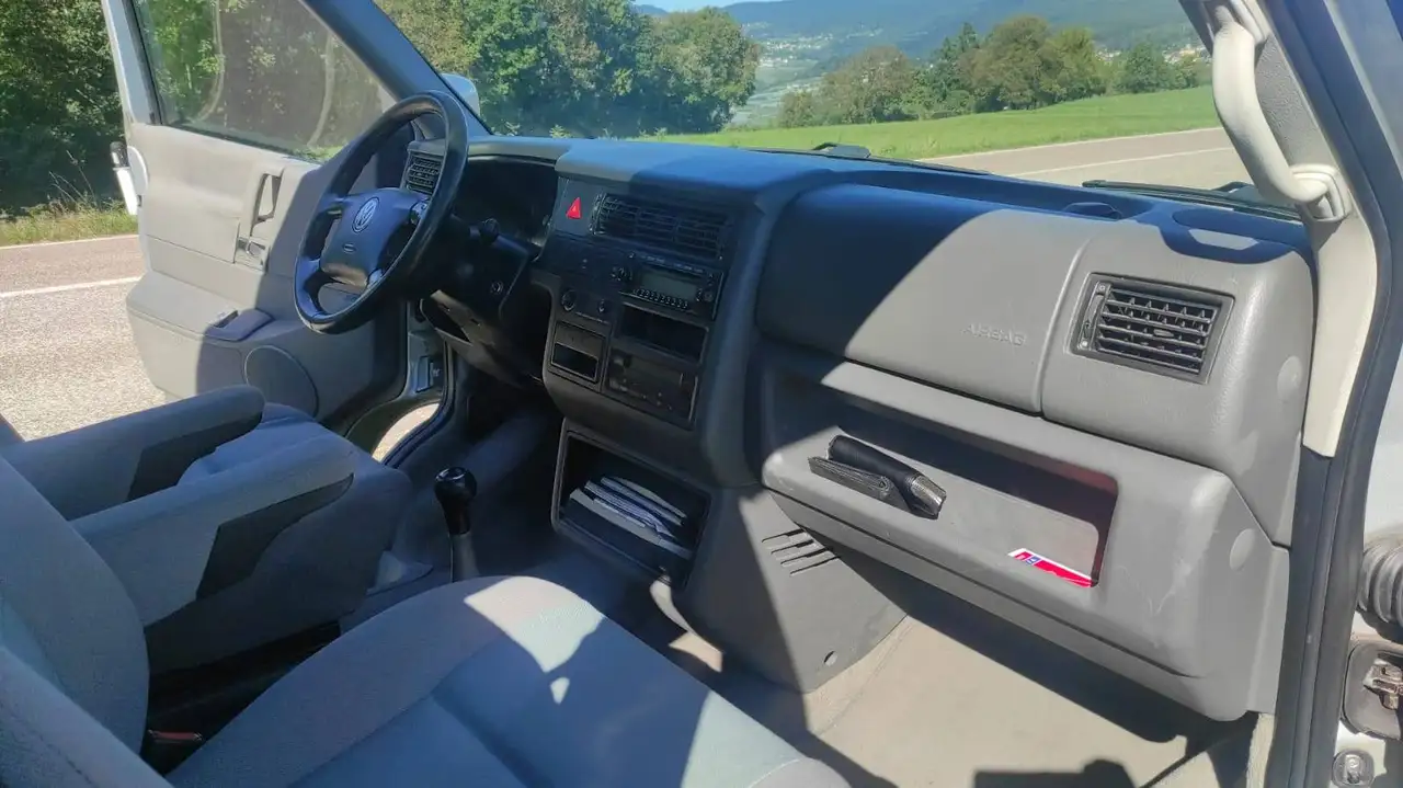 Volkswagen T4 Multivan 2.5 TD 102CV 7 POSTI *GENERATION*WEBBASTO*TAVOLINO*LETTO*, foto 12