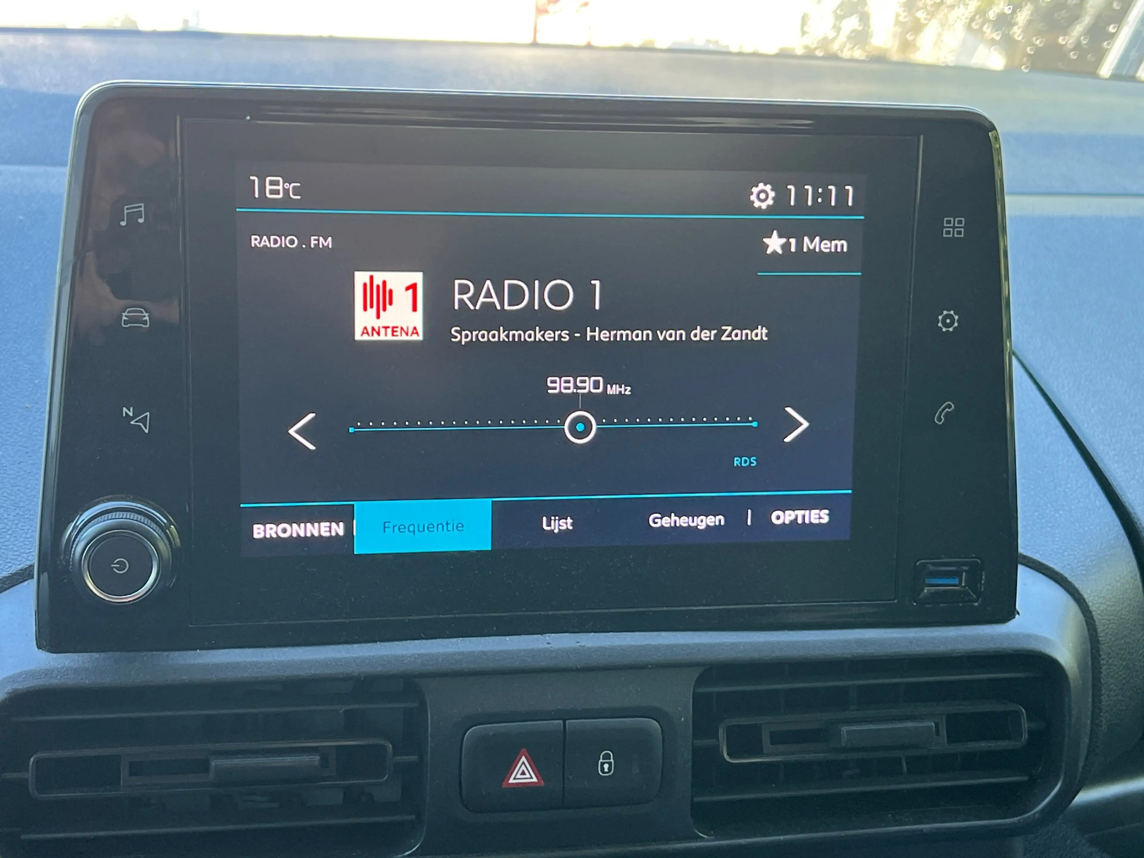 Citroen Berlingo 1.5 BlueHDI *CARPLAY|BULLBAR — photo 11