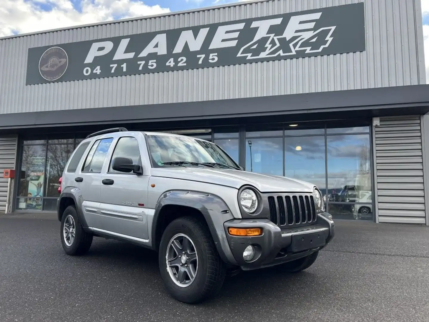 Jeep Cherokee 2.8 L CRD 150 CV Boite Auto Red River Edition Grau - 1