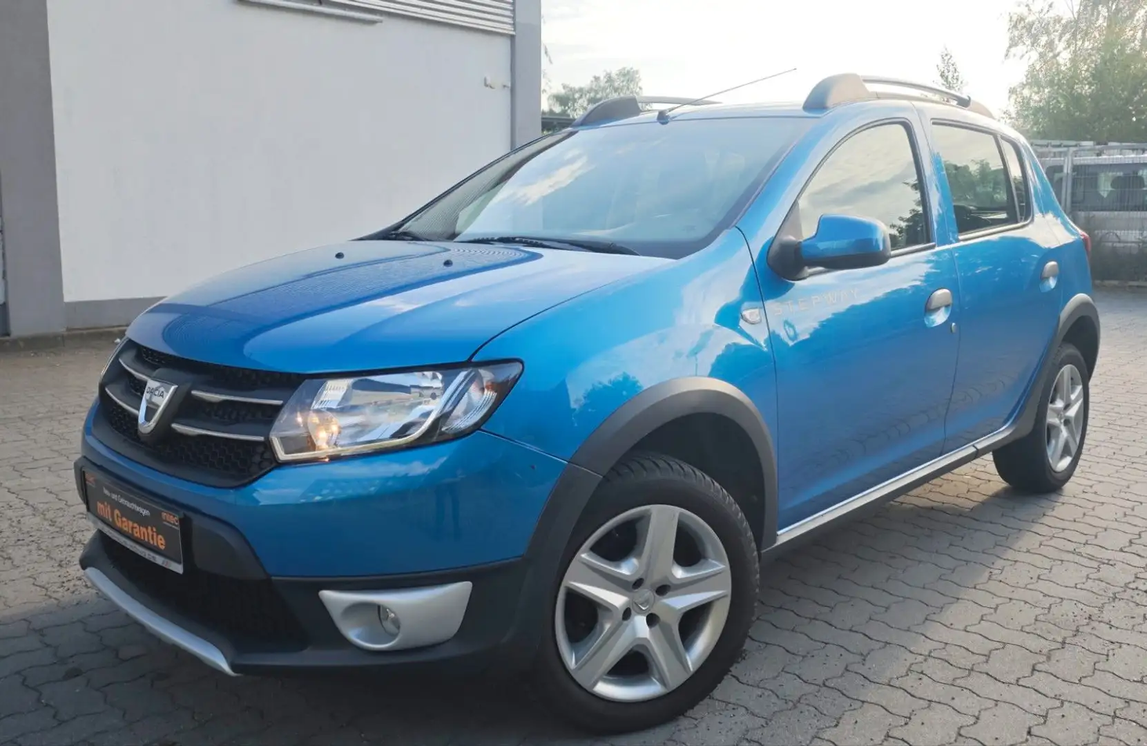 Dacia Sandero Stepway*1.Hand*Navi*Klima*Tempomat* Bleu - 1